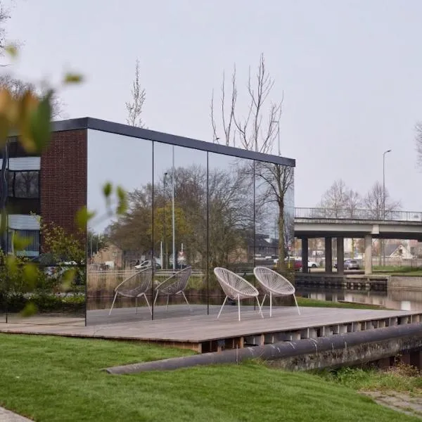 HANNAH Mirror Tiny House, Hotel in ’s-Hertogenbosch