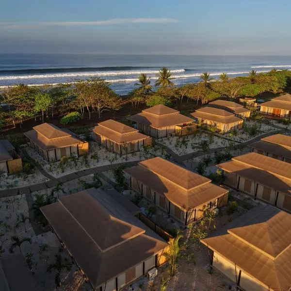 Amarena Canvas Beach Hotel: Playa Hermosa'da bir otel