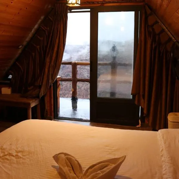 Dana luxury huts, viešbutis mieste Dana