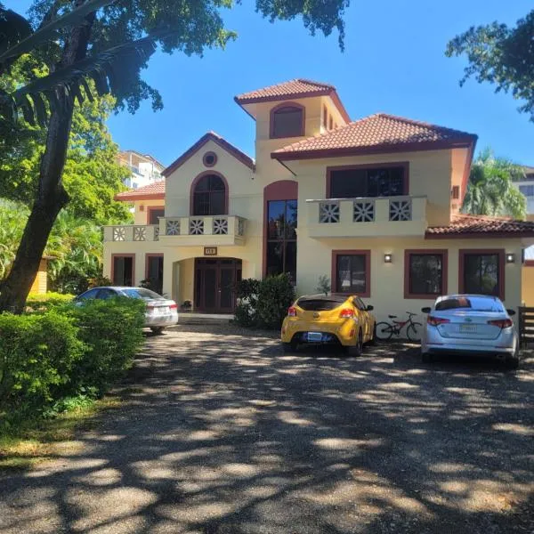 B&B Pavillion, hotelli kohteessa Sosúa