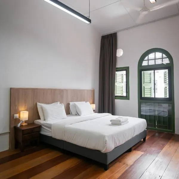 Viesnīca Aceh Suites by Aayu - 1 min walk to Armenian St pilsētā Džordžtauna