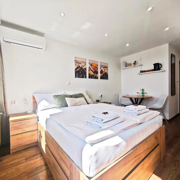 PAVLIN Bed & Breakfast, hotel in Šenturska Gora