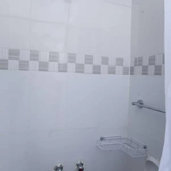 JN APARTMENTS & Car hire, ξενοδοχείο σε Τσιπάτα