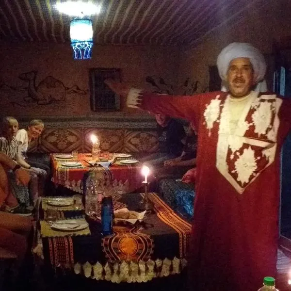 Shifa Shanti Camp，位于梅尔祖卡的酒店