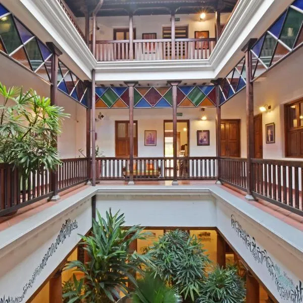 Maison Perumal Pondicherry - A CGH Earth Experience, хотел в Пондичери