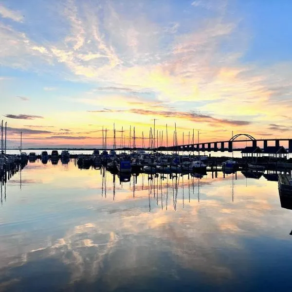 Private Apartment Skudehaven، فندق في رودكوبينغ