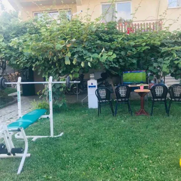 Hostel Struga, khách sạn ở Struga