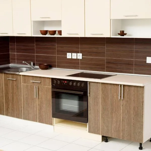 Baron Munchausen Guest House, hotel em Kamianets-Podilskyi