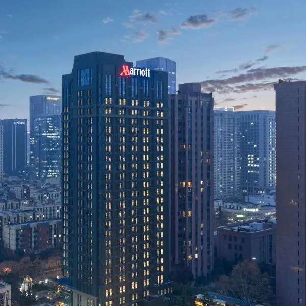 The Fairway Place, Xi'an - Marriott Executive Apartments, hotelli kohteessa Xi'an