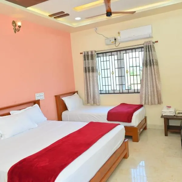 Mamatha Guest inn, Hotel in Hampi
