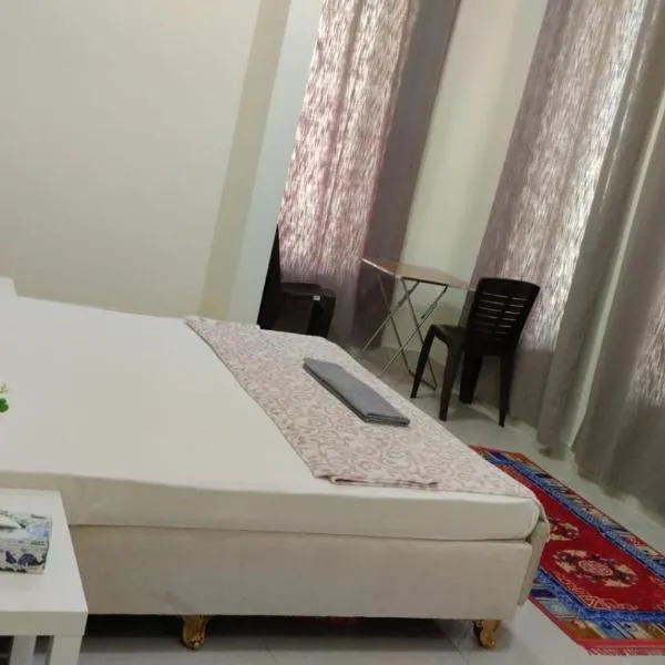 BurjeelHostel 2 Tower, hotel in Muscat