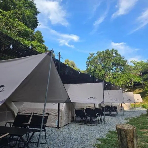 Lilla Campsite Retreat Janda Baik, отель в городе Бентонг