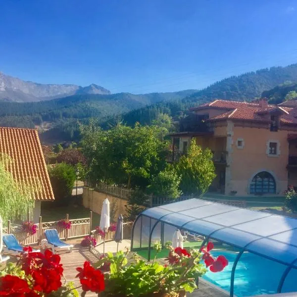 Apartamentos Alquitara, Hotel in Potes