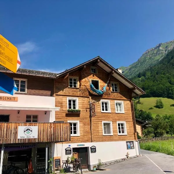 Aktivhostel HängeMatt, hotel di Matt