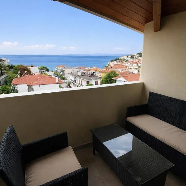 Delfini Hotel, hotel u gradu Menídion