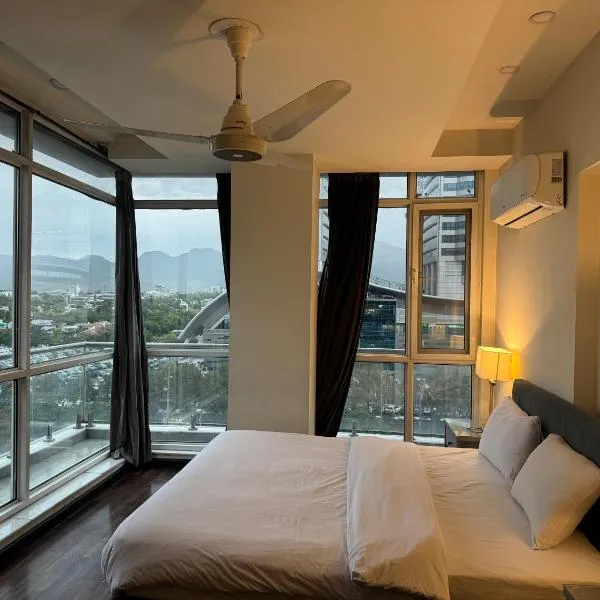 Elysium Tower Islamabad Luxury 1, 2 Bedroom Margalla View Apartments, hotel en Islamabad