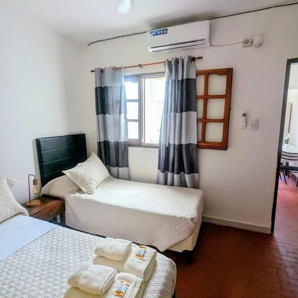 Di Arte 2 - A 200 metros de la Terminal - con Cochera, hotel em Formosa