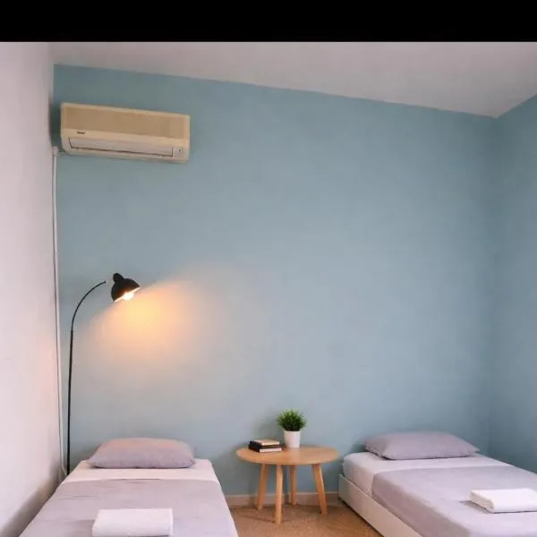Dennis Rooms Laganas，位于拉加纳斯的酒店