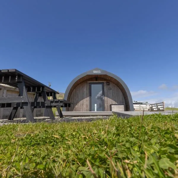 Shetland Glamping - Luxury Pods in peaceful and scenic area, khách sạn ở Boddam
