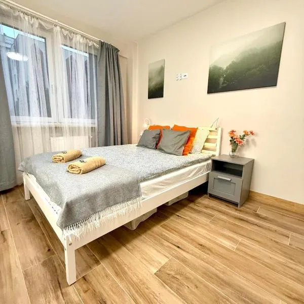Stylish 1BedRoom Condo Prime Warsaw Location, hotel sa Warsaw