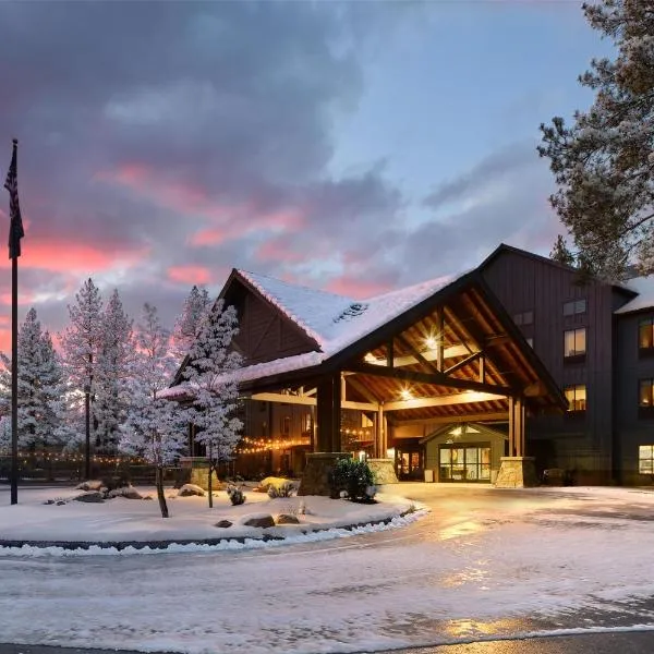 Martis Valley Lodge, Tapestry Collection by Hilton, hotell i Truckee
