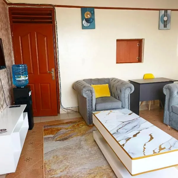 1,2and3br Greyz apartments Opp Lake Basin mall, hotel v destinácii Kisumu