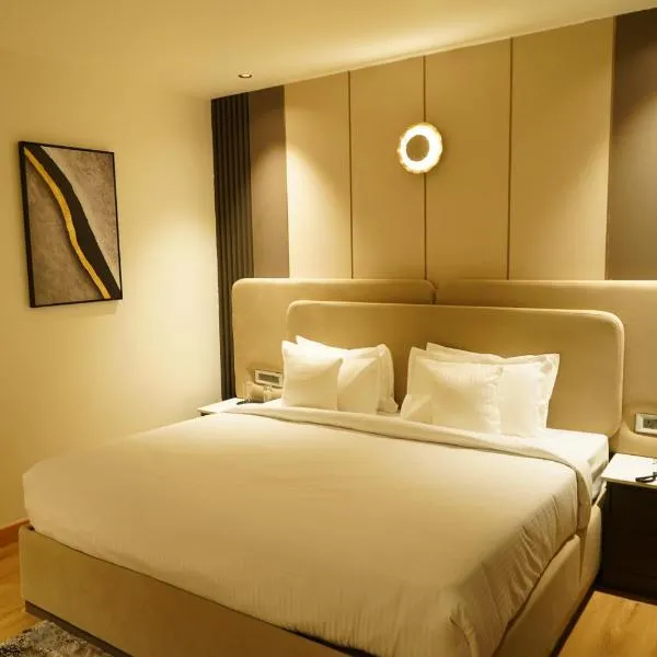 Hotel Luxe Manor: Mohali şehrinde bir otel