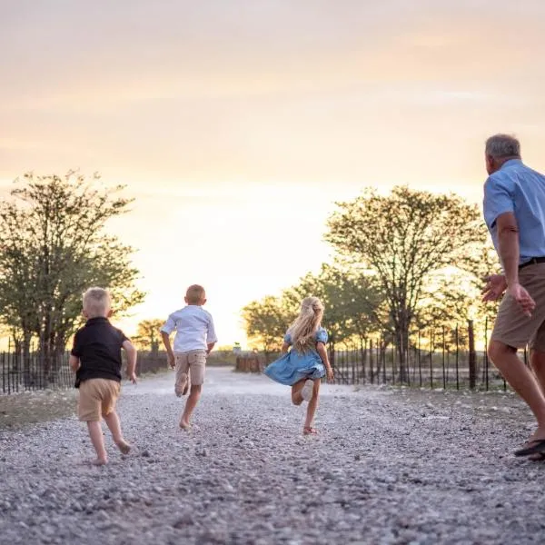 Tarentaal Guest Farm Etosha National Park Namibia, hotel en Outjo