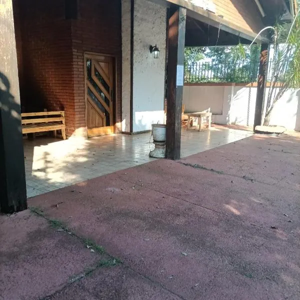 Bodegon，位于恩卡纳西翁的酒店