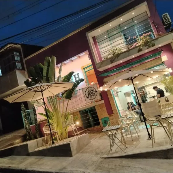 HOTEL CASA VECCHIA San Antonio, hôtel à Cali