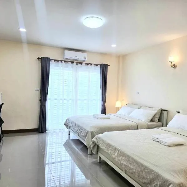 Hatyai Luxe Stay Private House for Families and Groups up to 8 Guests, hotel v mestu Hat Yai