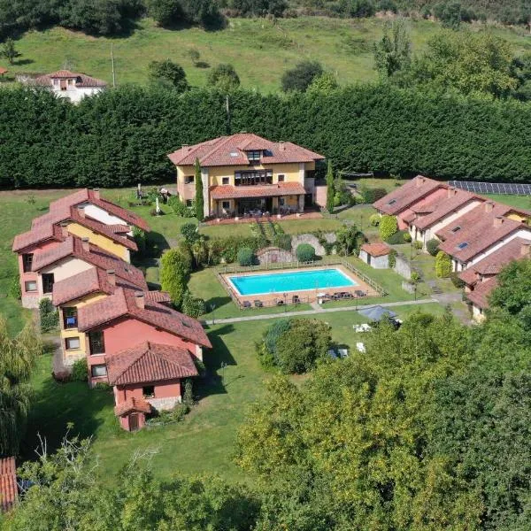 Hotel La Lluriga, hotel a La Galguera