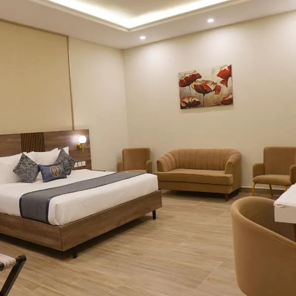 RT Serene Hotel - Larkana, hotel 