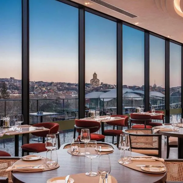Swissôtel Tbilisi, hotel i Tbilisi