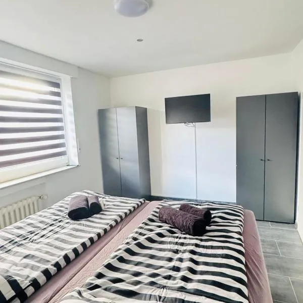 Voll ausgestattete 3 Zimmer Wohnung, hotell i Moers