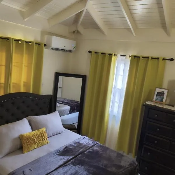 3Little Birds Retreat, hotel v destinácii Old Harbour