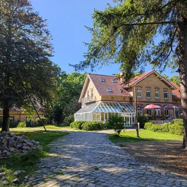 Hotel Schlösschen Sundische Wiese Zingst, hotel a Zingst