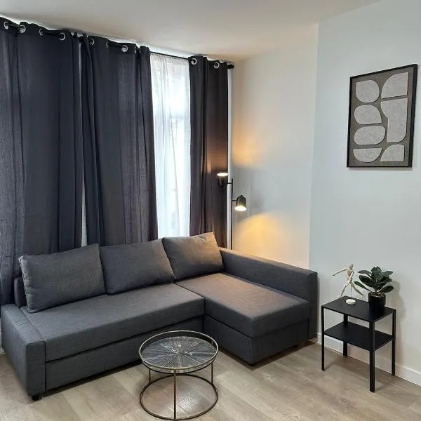 Modern Apt for 4 Near City Center, viešbutis Briuselyje