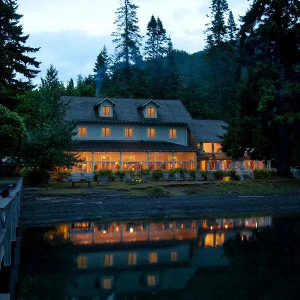 Lake Crescent Lodge, hotel in Port Crescent