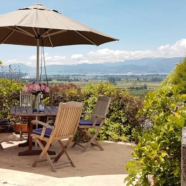 Golden Hills Farm Cottage, ξενοδοχείο σε Νέλσον