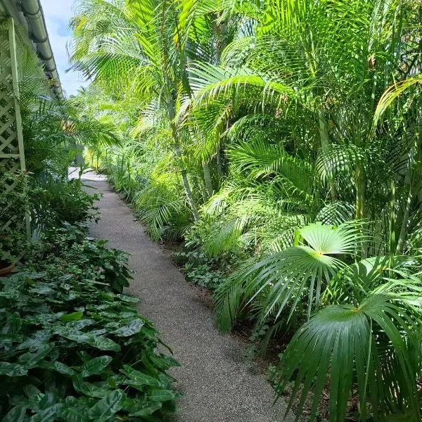 Viesnīca Tropical Palm Retreat pilsētā Vilemstade