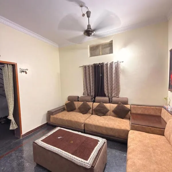 Simba Stay's 2BHK, hotel i Chikmagalūr