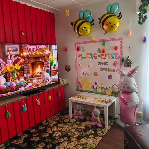 Relax & Recharge - a Unique Suite with a Touch of Luxury - Hot Tub and Sauna Inspired Decor #NOT A REAL SAUNA# Easy City Access - direct train 15 min to city, khách sạn ở Helsinki