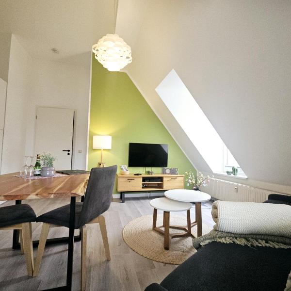 Apartment Zschachwitz in Dresden - ruhige Lage, modern, gute Anbindung!, Dresda