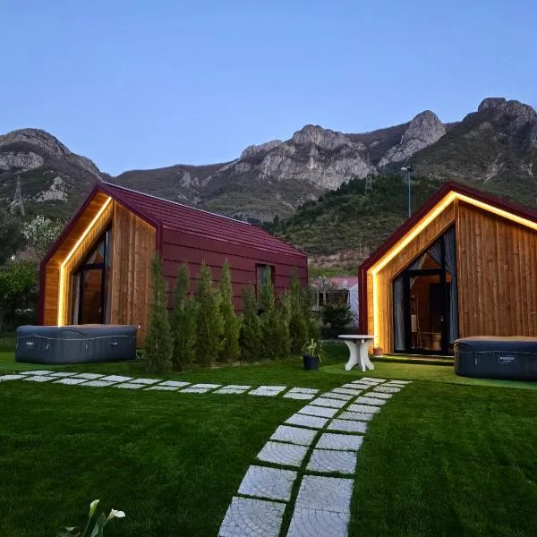 Dalmace Villas, hotel di Koman