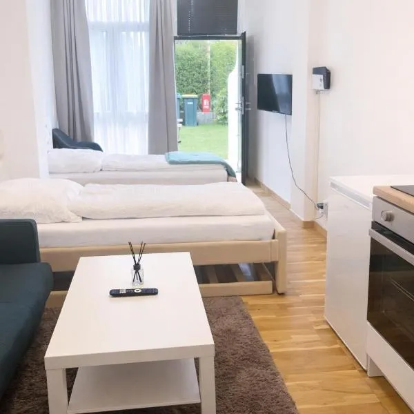 Baadenbergerstay B, Hotel in Köln