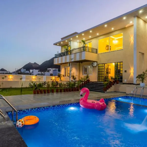 Kamdhenu - Luxurious stay: Udaipur şehrinde bir otel