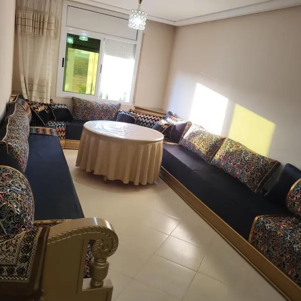 appartement NADOR wifi gratuit clima mobile, Hotel in Nador