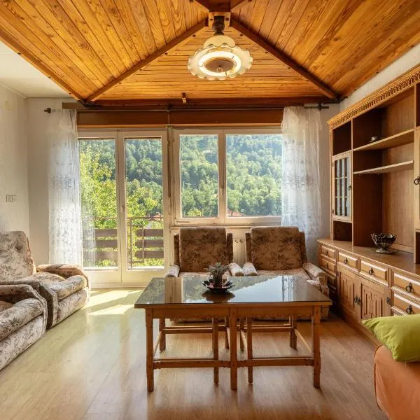 Apartmaji Loretica, hotel en Most na Soči