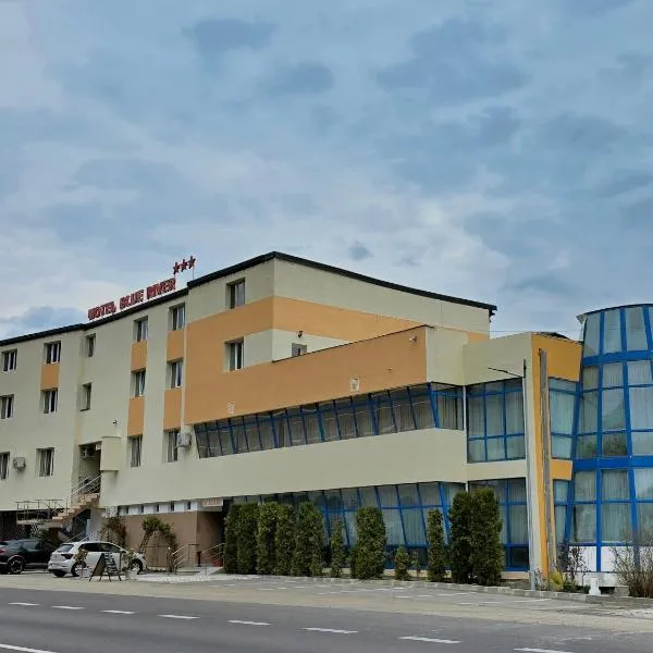 Motel Blue River Calimanesti, hotel v destinácii Călimăneşti